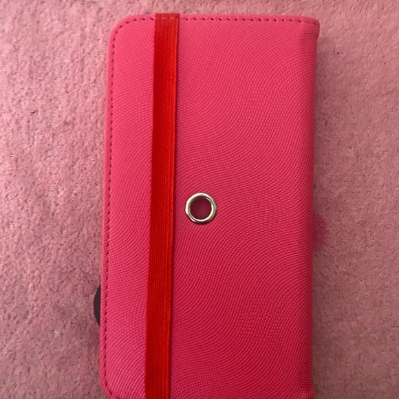 Phone case - Picture 3 of 3